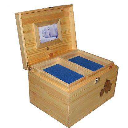 Natural Pine XL open with tray and frame royal blue felt and tractor